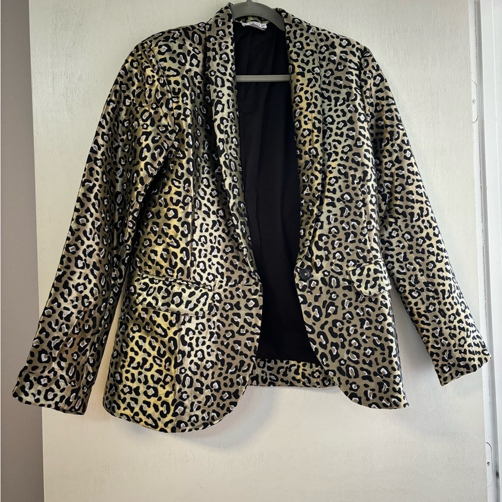 VENUS black and gold leopard-print jacquard blazer size 8.
